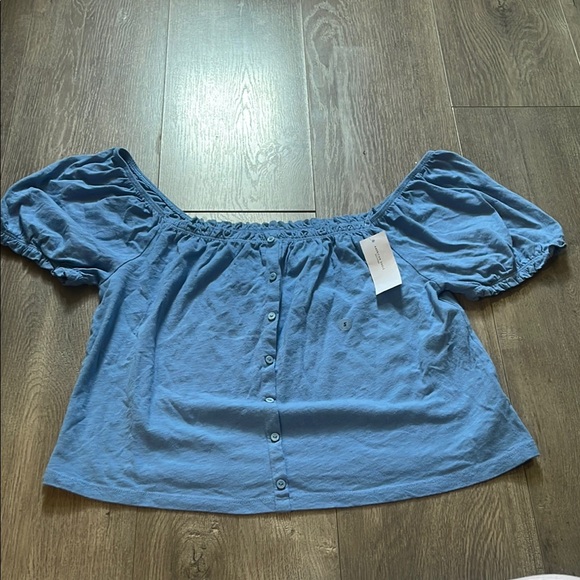 American Eagle Outfitters Off the Shoulder Top - Picture 1 of 2